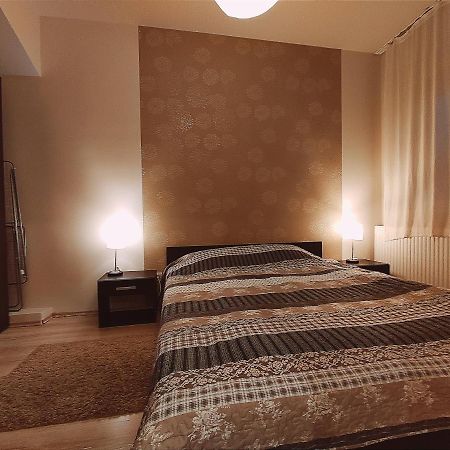 Family Residence เอ็กเกอร์ ภายนอก รูปภาพ