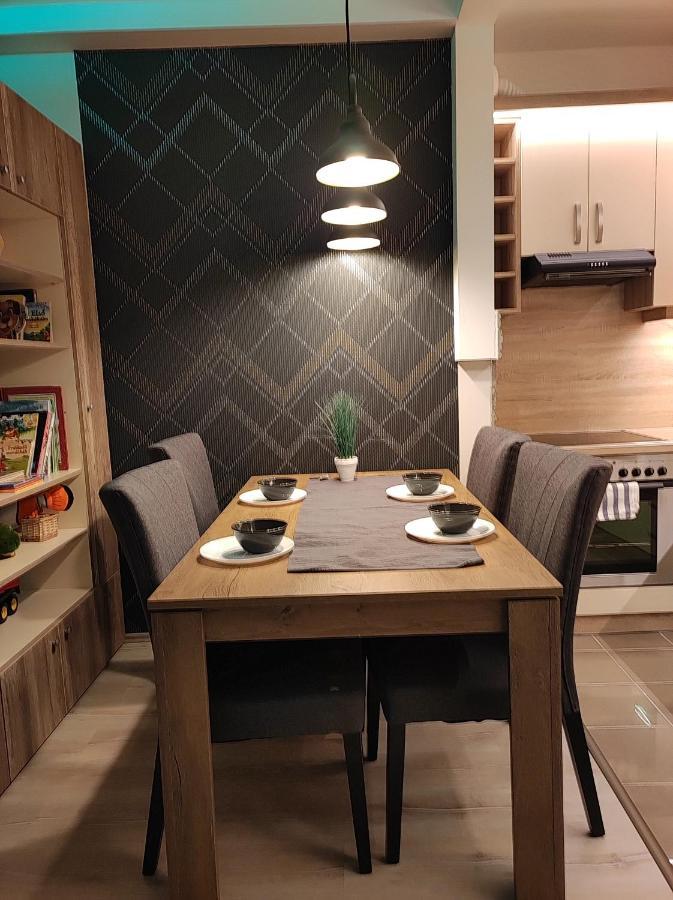 Family Residence เอ็กเกอร์ ภายนอก รูปภาพ